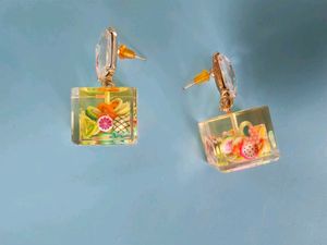Combo Of Stone Stud Glass Earrings And Claw Clip