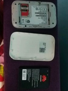 Airtel 4G Hot-spot / Wi-Fi Router