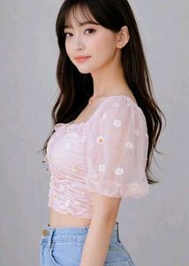 Daisy Mesh Puff Sleeve Top