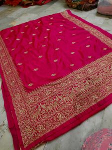 Beutiful Zari Work Saree 💗