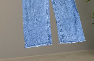 G@-22 Size-28 Straight Jeans