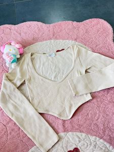 Ribbed Long Sleeve Crop Top