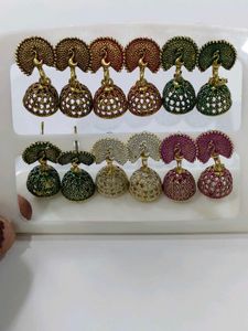 6 Pairs Of Jumki Earrings