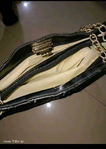 Black Handbag With Chain