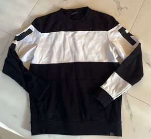 Stylish Black & White Pullover