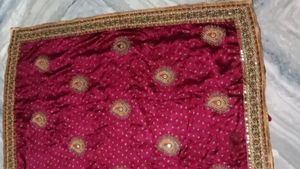 New Like Maroon Saare With Blouse(Size:-30).   Fall And Pico Done, Used It Like 1/2 Times With Absolutely No Defect 😊                                   ↙️