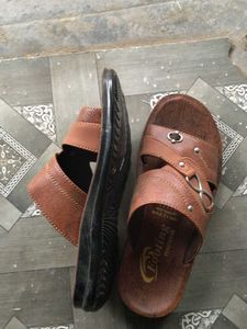 Footing Brown Sandals