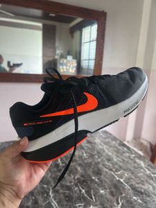 Nike zoom sneaker