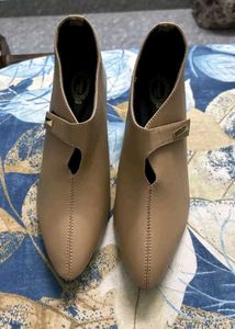 Korean Heels