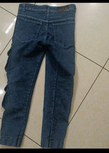 Trendy 8 Pockets Cargo Jeans, Size 28