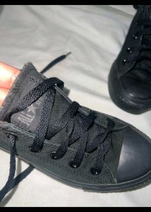 Black Converse