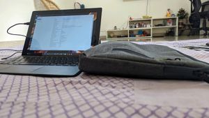 Lenovo Pad 2-in-1, Touchscreen Intel 7 7th Gen, 16