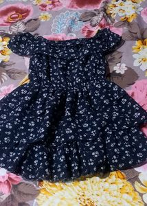 3 To 4 Years Babygirl Black White Flowers Frock