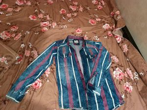 Layering Style Shirt, Jeans Material