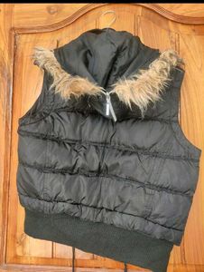 Vintage Women Black Trim Southpole Puffer Vest