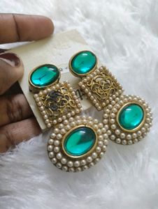 Emerald Pearl Earrings