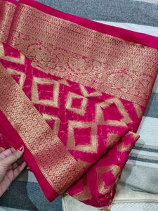 Women Zari Paithani Saree