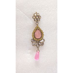 Iconic Kundan Necklace with Earrings &amp; Mang tikka