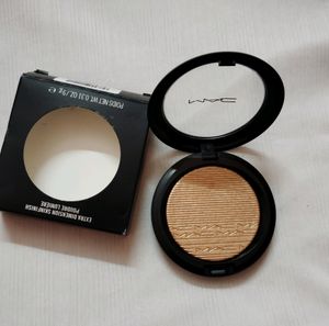 MAC EXTRA DIMENSION SKINFINISH HIGHLIGHTER ❤