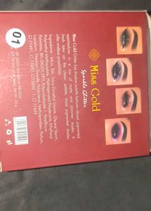 Miss Gold Sparkle Glitter Eyeshadow