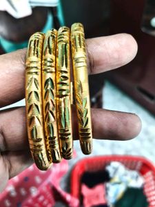 Set of 4 Gold Bangles