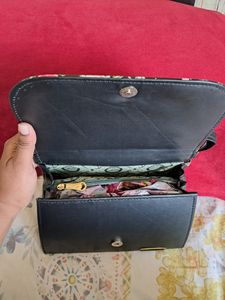 Black Purse  👜