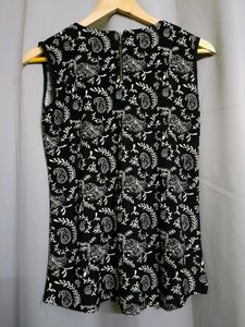 Y2k Paisley Print Sleeveless Top