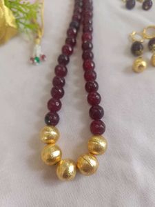 Agate Beaded maroon and gold Handmade Necklace Set
