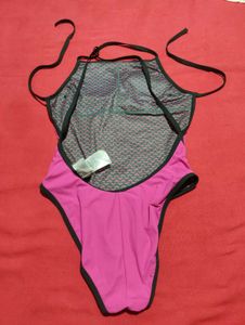 ARENA Women&#39;s One Piece Swimsuit Size XS