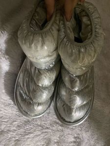 H&amp;M Puffer Boots