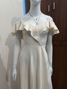 Elegant Off-Shoulder Dress