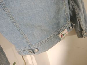Girls&#39; Denim Jacket with Floral Appliques