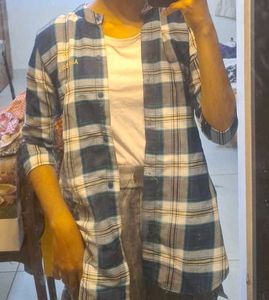 Blue & White Plaid Flannel Shirt/coat