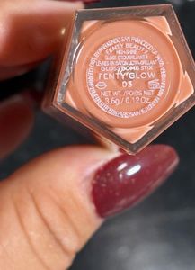 Fenty Beauty Glow Bomb Stick :-Fentyglow