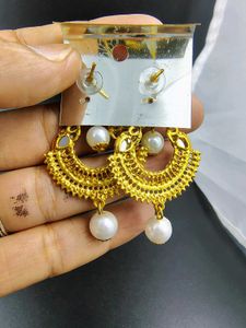 Pearl Drop Earrings