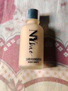 Nykaa Dewy Drops Foundation