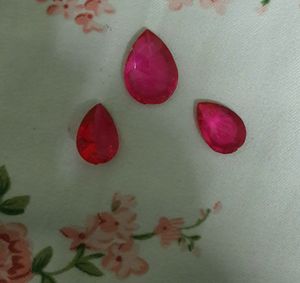 Stone Studded Artificial Jewellery Set.