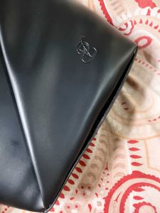 Black Classy Shoulder Bag