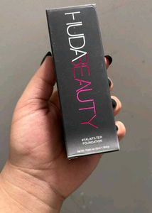 Huda Beauty Faux Filter Foundation Cheese Cake