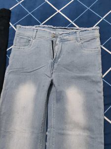ICE BLUE DENIM JEANS