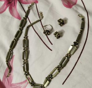 Unique Beaded Jewelry Set