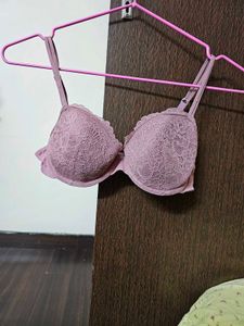 padded underwired bra