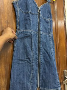 Chic Denim Zipper Dress