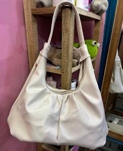 New OPULENCE KIND Beige Hobo Bag! 💼