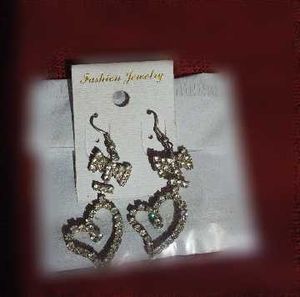 Sparkling Heart Earrings