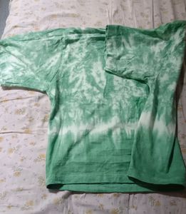 Short Tops And Tunics