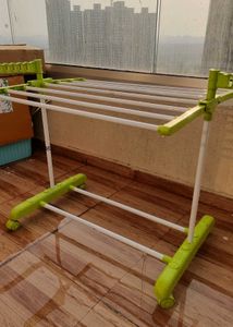 Mini Cloth Hanger