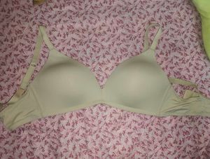 NUDE LIGHTLY PADDED BRA