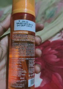 Dot And Key VitaminC Sunscreen+VitaminC Face Wash
