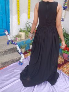 Back Body Hugging Gown 🥳